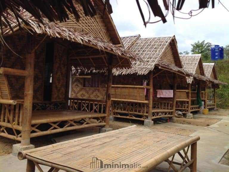 Model Saung Bambu Minimalis