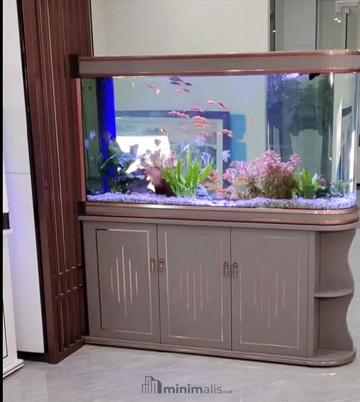 sekatan ruang tamu aquarium